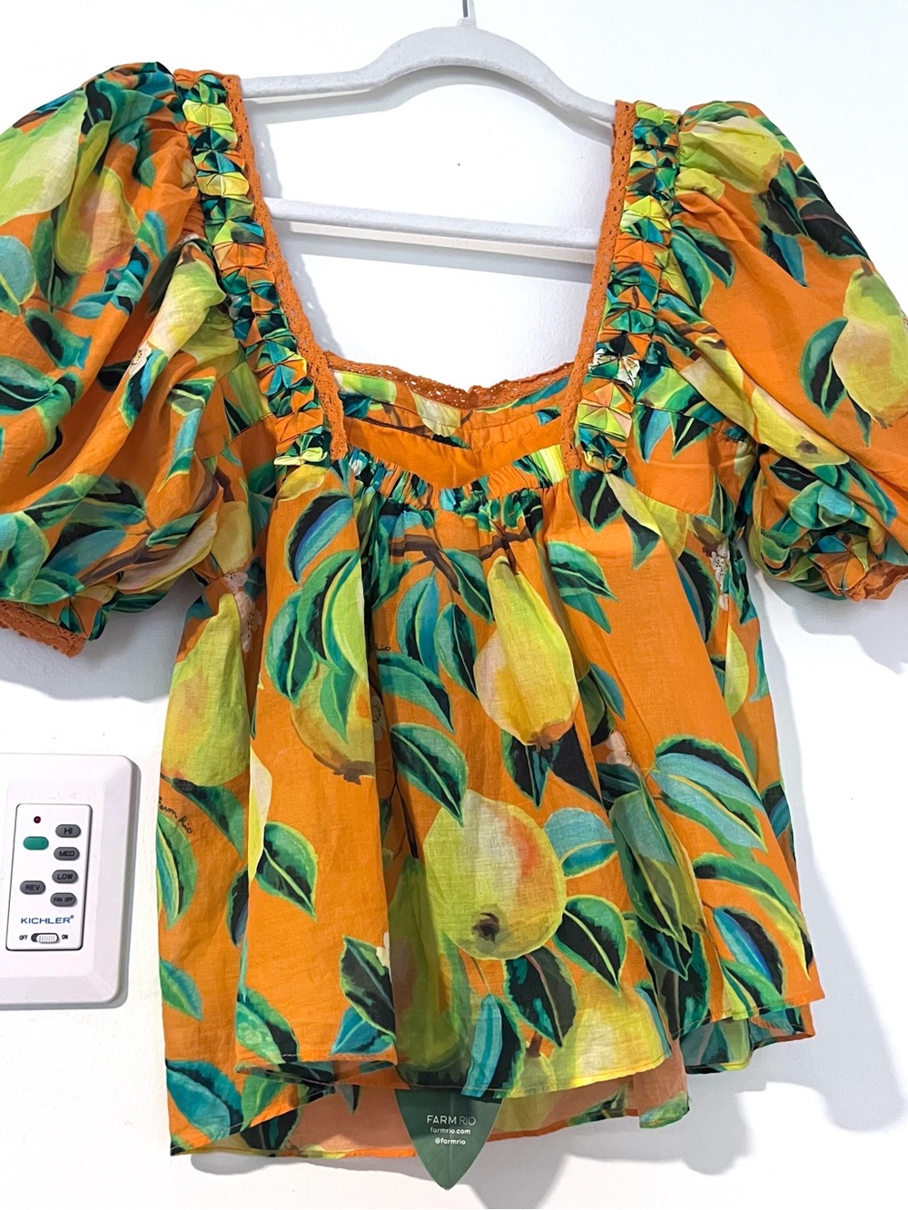 FARM Rio Orange Chic Pears Puff Sleeve Blouse NWT XS